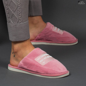 papuci de casa roz