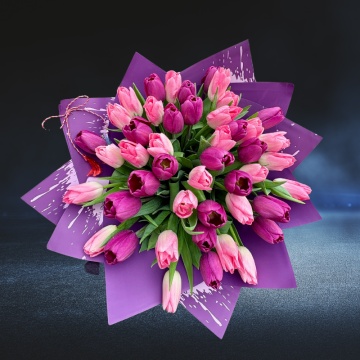 Buchet Elegant de 50 Lalele Roz și Mov - Img 2