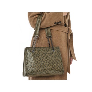 Geanta dama Rieker H1336-54-Verde de mana piele ecologica casual cu accesorii metalice verde
