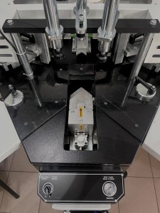 KRG 901 Automatic pneumatic aluminium profile crimping machine - Img 4