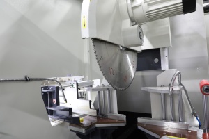 ALCOR II C - Centru de debitare profile aluminiu si PVC (CNC, 8 axe) - Img 2