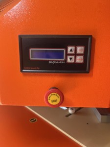 KRG 601 Utilaj automat de debavurat (4 freze) recunoastere automata a profilului toc si cercevea (3 grupuri de freza) - Img 3