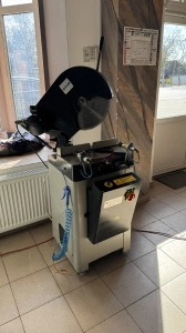 VANDUT VEGA II M - Utilaj de debitat manual cu prindere pneumatica 400 mm SH