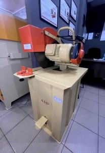 KRG 701 Utilaj de debitat armatura - Img 2