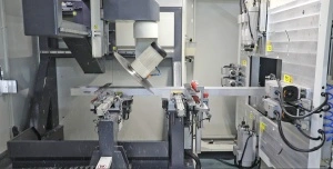ALCOR V - Centrul de prelucrare și tăiere CNC pentru profile (12 axe servo) - Img 2