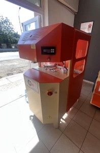 KRG 601 Utilaj automat de debavurat (4 freze) recunoastere automata a profilului toc si cercevea (3 grupuri de freza) - Img 7