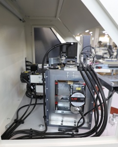 APEX AUTO – Presă automată pentru colțuri din aluminiu cu control servo - Img 6