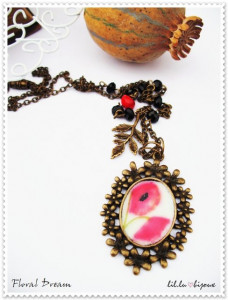 ♥Colier cu maci si accesorii brass