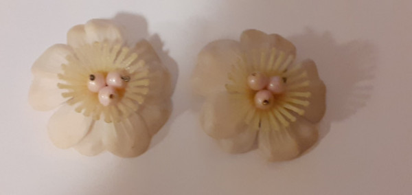 Cercei floare petale moi anii 50