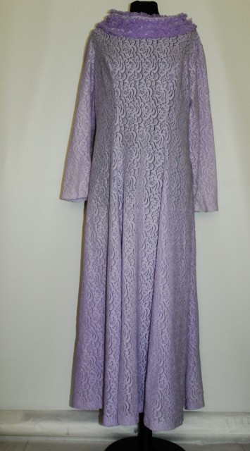Lounge robe din dantela violet anii '70