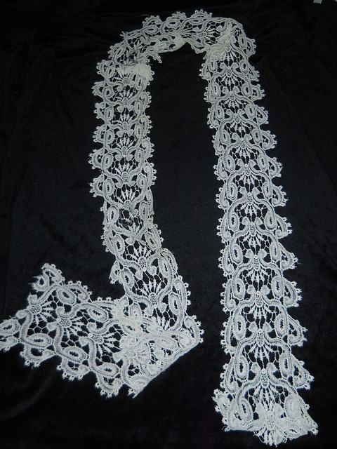 Ornament din dantela duchesse anii '20