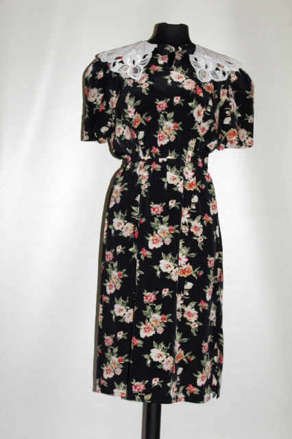 Rochie neagra vintage cu guleras alb print floral anii '70
