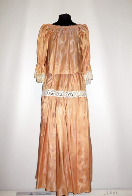 Deux pieces roz antic anii '90