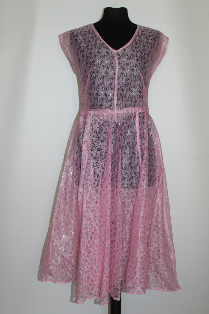 Rochie vintage din dantelă roz anii 70