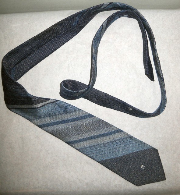Cravata clasica albastra "Pierre Cardin" anii '60