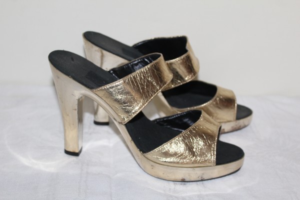 Sandale-papuc aurii anii 70-80
