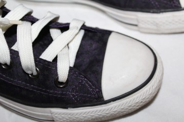 Bascheți Converse violet cu steluțe – sneakers vintage sport retro - Img 2