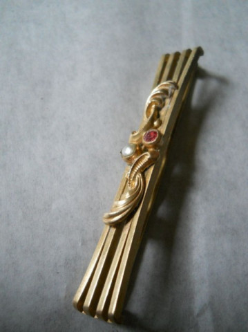 Brosa lunga motive vegetale perioada edwardiana cca. 1900