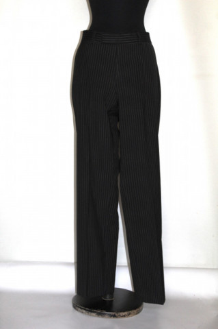Costum bărbătesc Hugo Boss – elegant, sacou & pantaloni - Img 5