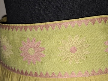 Fustă cloș verde fistic cu broderie florală – anii ’80 - Img 5