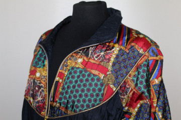 Jachetă retro cu print heraldic – vibe ’90 urban chic - Img 5