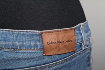 Jeans Calvin Klein anii 90