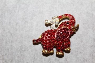 Pandantiv elefant anii '90