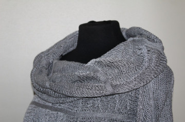 Pulover gri cu fronseuri – tricot vintage cu turtleneck larg - Img 4