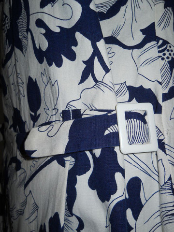 Rochie cu pantalonasi si print floral vintage anii '60