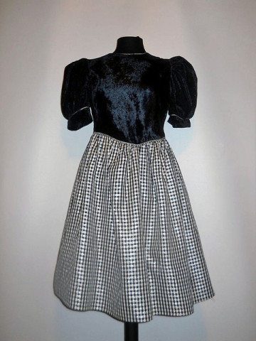 Rochie de ocazie patratele anii '80