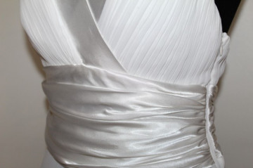 Rochie de seara alba bust plisat repro anii '70