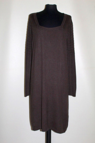 Rochie maro închis din tricot – repro anii ’60, siluetă clasică