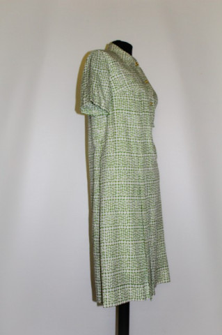 Rochie vintage buline albe pe fond verde anii '60