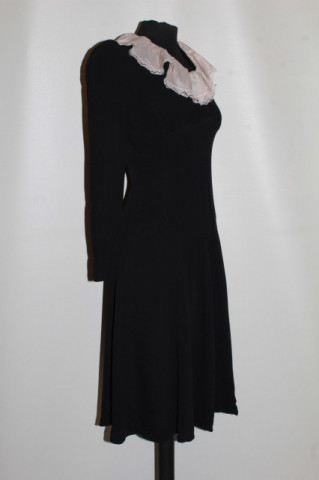 Rochie vintage din crepe cu guleraș roz – eleganță rafinată anii ’40 - Img 4