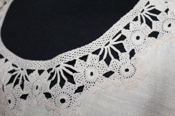 Rochie vintage șantung ivoire anii ’50-’60 – mătase naturală, dantelă manuală - Img 6