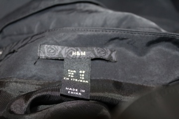 Fustă neagră clasică H&M – croială elegantă cu finish satinat - Img 6