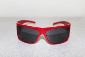 Ochelari de soare retro rosii anii '80