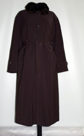 Palton maro repro anii '70