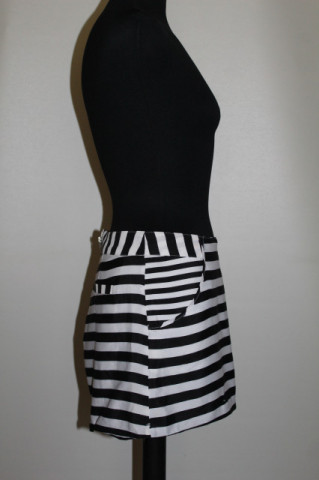 Pantaloni scurți dungi repro anii ’50 – chiffon alb cu negru - Img 3
