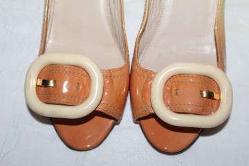 Pantofi peep‑toe Prada galben‑portocaliu – piele lăcuită, vintage designer - Img 3