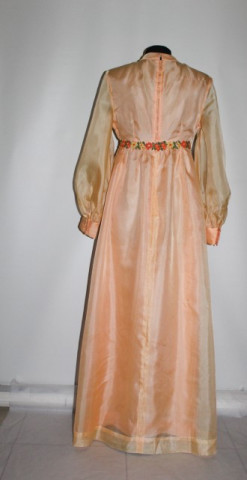 Rochie de seara din voal portocaliu anii '60