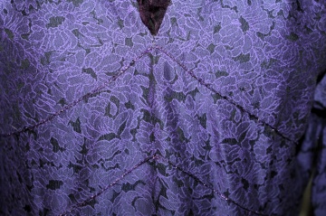 Rochie de seară violet cu volănașe – voal & jacquard, anii ’70 - Img 5