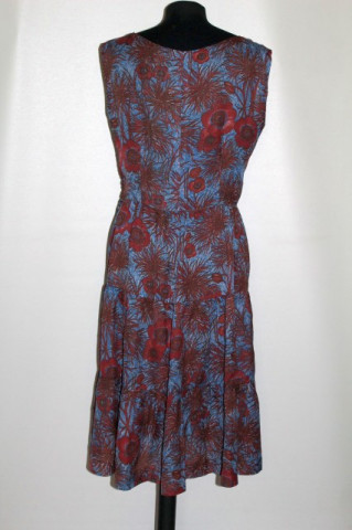 Rochie flori vișinii anii 70