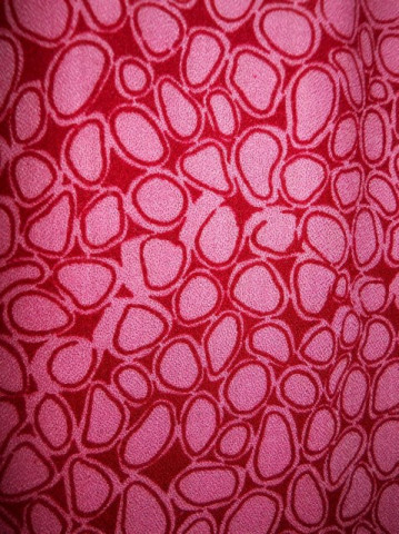 Rochie print geometric roz si visiniu anii '70