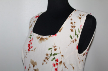 Rochie retro midi cu print floral roșu pe fond crem – vibe ’90  - Img 5