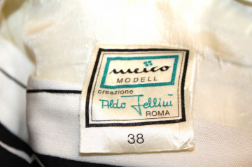 Rochie vintage Creazione Aldo Fellini – alb cu dungi și motive florale - Img 7