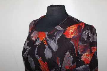 Rochie vintage talie joasă anii ’70 – crepe nylon cu print vegetal stilizat - Img 5