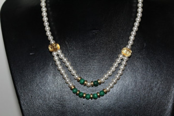 Colier perle si malahit anii '50