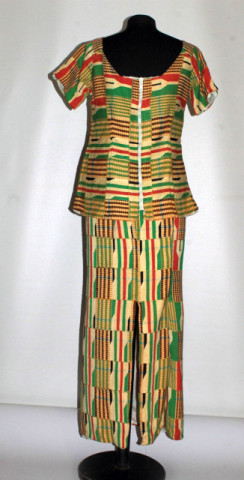 Costum vintage etnic din jacquard – retro chic anii ’80 - Img 3