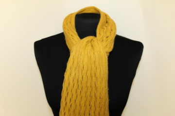 Fular "BCBG Generation"